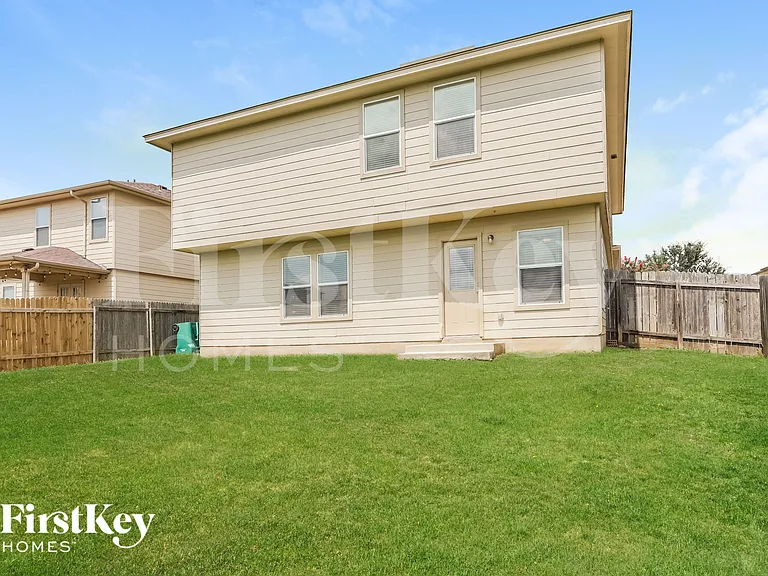 466 Dolly Dr — Photo 14
