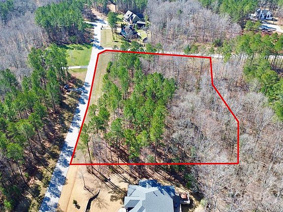 4th image of 1092 Ledge Wood Ln #16