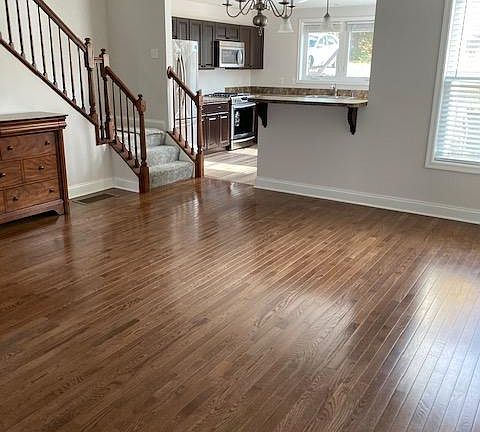 Living/dining area
