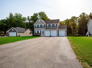 890 Bannerwood Dr, Ontario, NY 14519