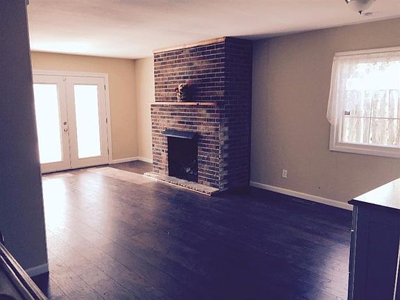 4th image of 936 N Arbogast Ave