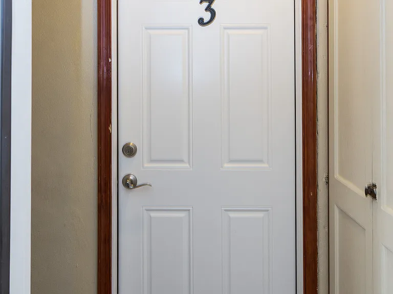 1715 Capitol Ave NE #3 — Photo 19