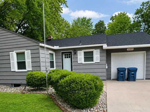5309 W 71st St, Prairie Village, KS 66208
