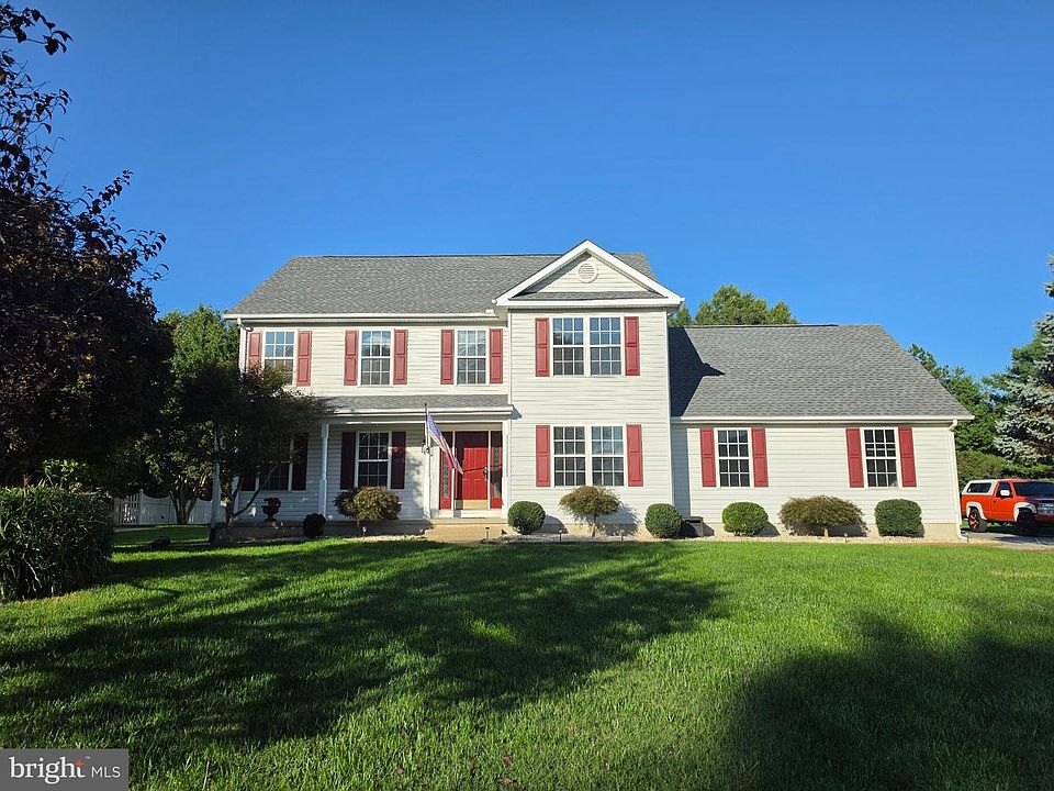 1st image of 207 Fieldbrook Dr