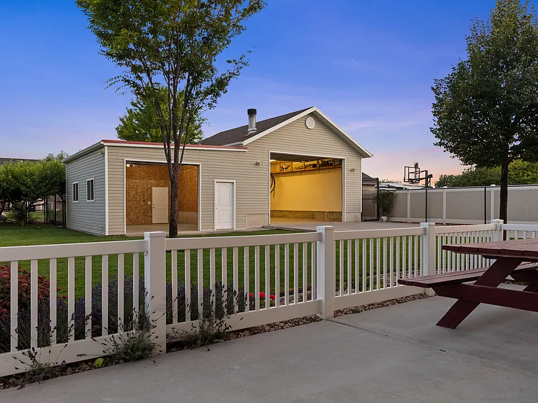 3353 W 1775 N — Photo 71