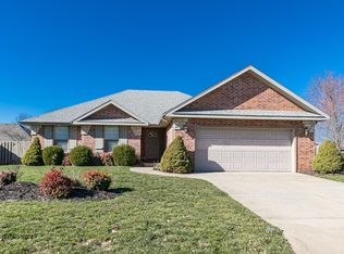 5611 N 11th Ave, Ozark, MO 65721