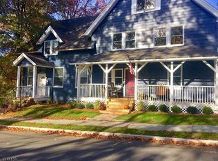 306 Highfield Ln, Nutley, NJ 07110