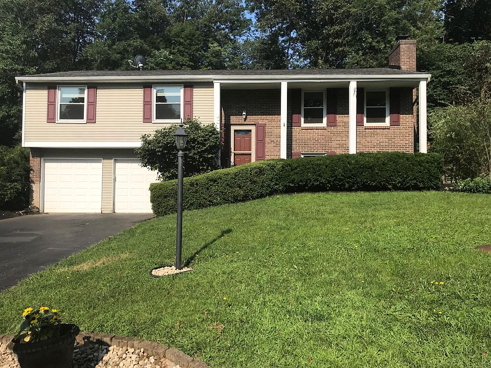 1st image of 4042 Willow Run Dr