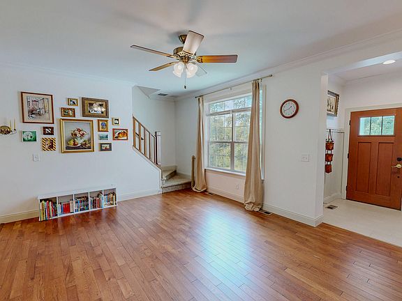2nd image of 201 Briggs Rd
