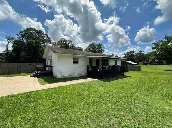 323 Twyman St, Harleton, TX 75651