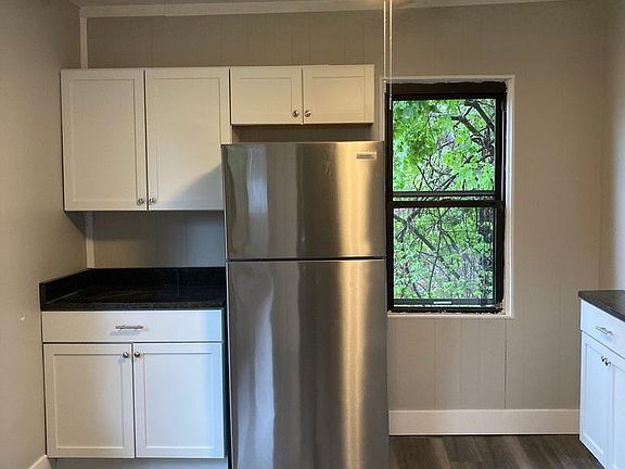 3rd image of 2853 Louisiana Ave APT 2