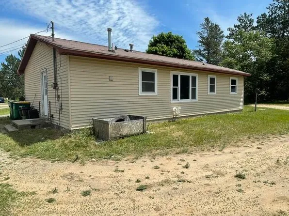 512 Wyckoff Dr, Roscommon, MI 48653