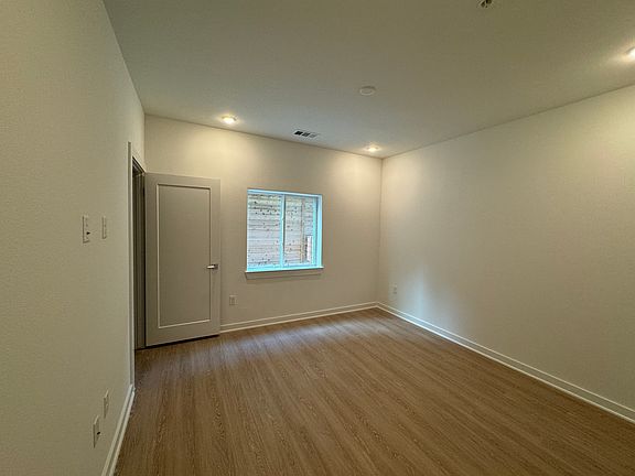 4th image of 4802 S Congress Ave #118