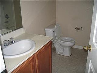 3rd image of 1711 Hicks Ave