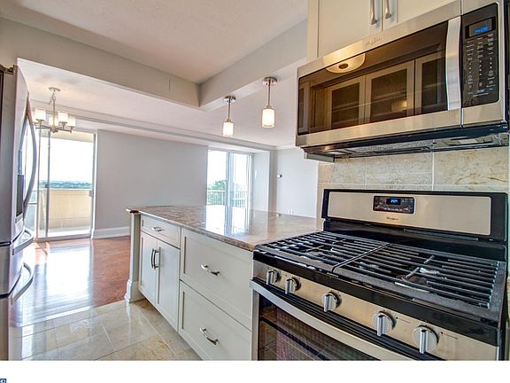 2nd image of 2401 Pennsylvania Ave APT 1211