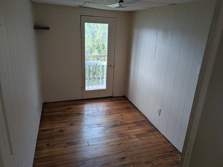145 Ray St — Photo 8