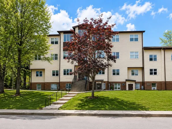 7 Stropkov Court #104, Monroe, NY 10950