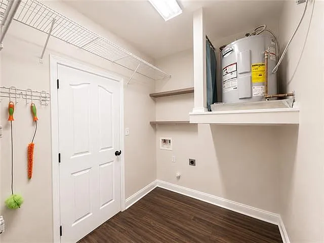 2735 Village Ct — Photo 27