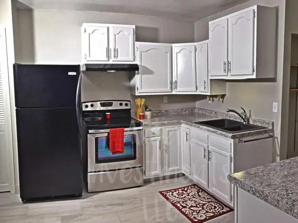 26 1/2 N Broadway St, New Ulm, MN 56073