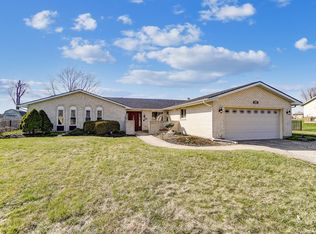 2371 Clubside Dr, Dayton, OH 45431