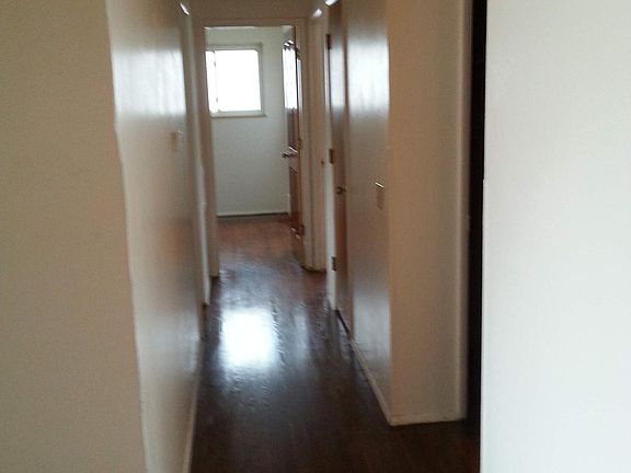 2nd image of 425 Skylark Dr