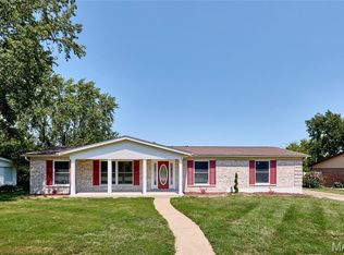3621 Harmann Estates Dr, Bridgeton, MO 63044