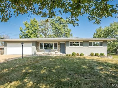 9879 Amberley Dr, Saint Louis, MO, 63126