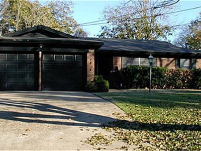 4814 Hope St, River Oaks, TX, 76114