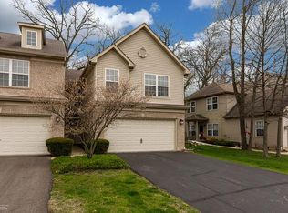2817 Granite Ct #2817, Crystal Lake, IL 60012