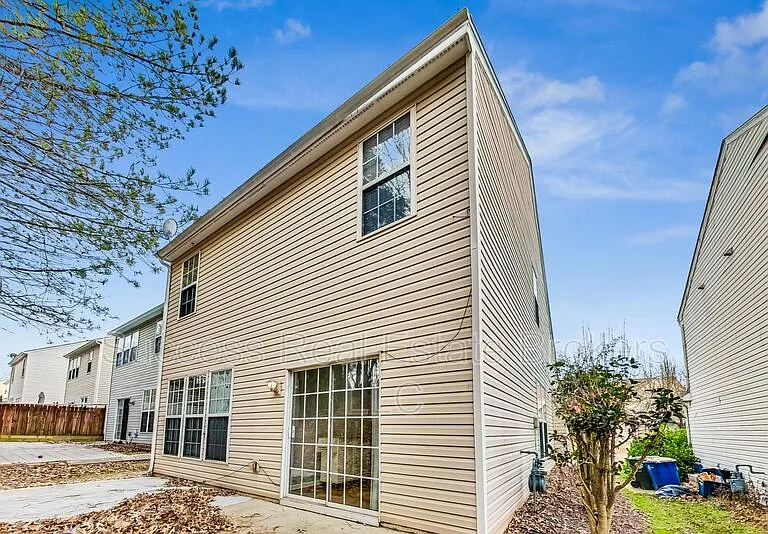 1645 Heyford Cir NW — Photo 42