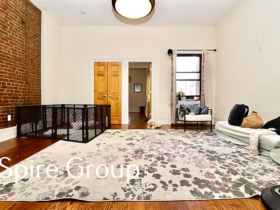 3rd image of 151 W 72nd St APT 3B