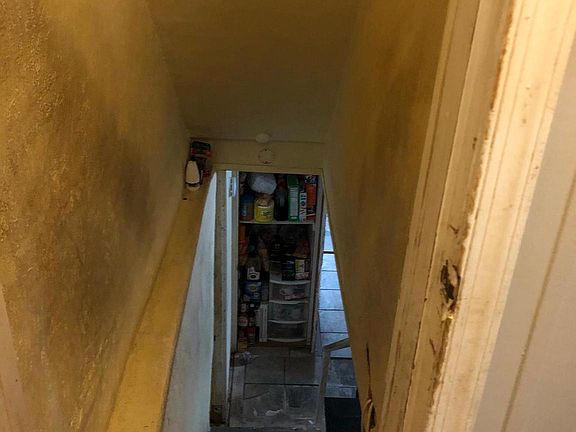 4th image of 4747 Bleigh Ave