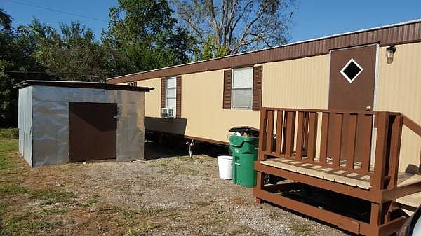 2nd image of 211 Cypress Ct