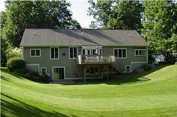 3rd image of 15412 Forest Park Dr
