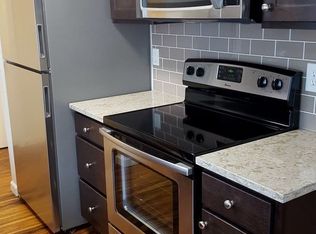 385 NE Kane Dr, Gresham, OR 97030