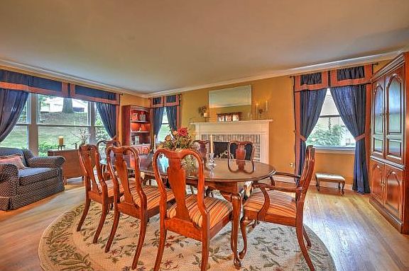 4th image of 4036 Skyland Dr