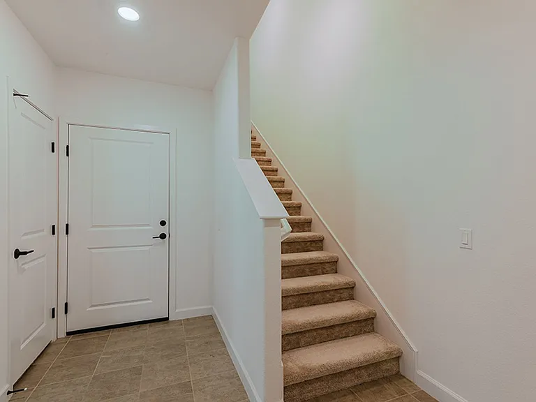 11936 Owen Ln — Photo 9