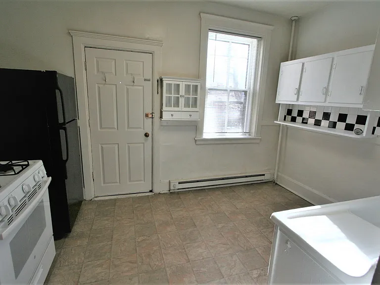 732 E 10th Ave #1 — Photo 8