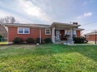 5810 Hornbeam Ln, Louisville, KY 40258