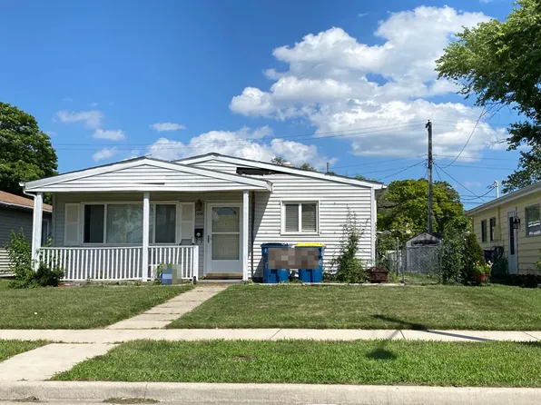 1002 Hendricks St, Mishawaka, IN 46544