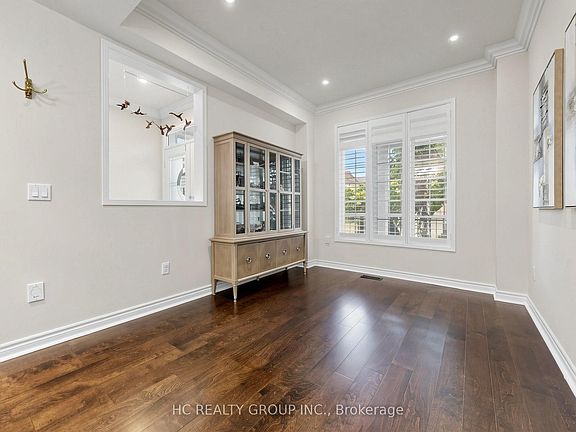 3rd image of 232 Stonebridge Dr
