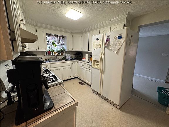 15th image of this home