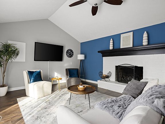 3rd image of 228 Aspen Way