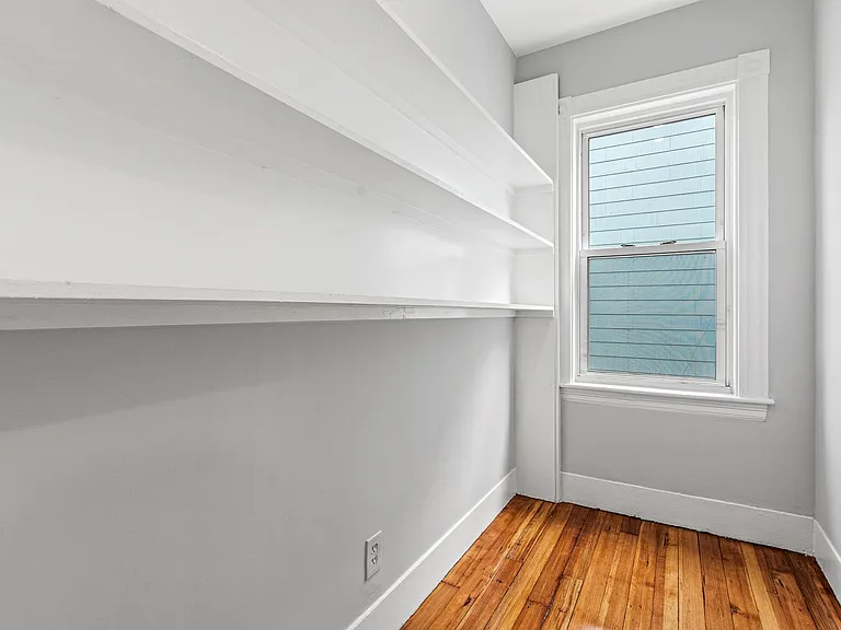 79 Pleasant St #3 — Photo 15