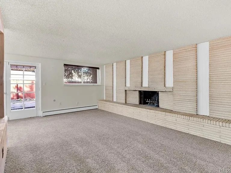 1685 S Kenton Way — Photo 23