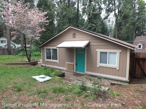 5082 Cedar Dr, Camino, CA 95709
