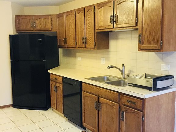 4th image of 1860 Fox Run Dr Unit A