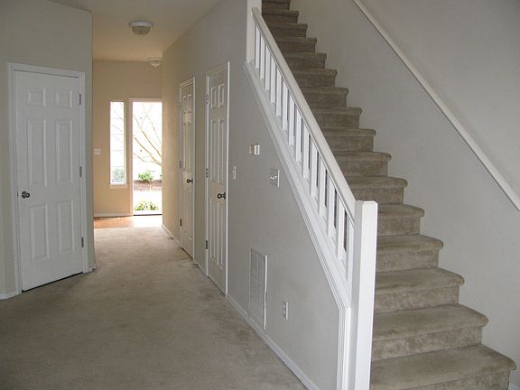 3rd image of 4327 SE Chelsea Ln