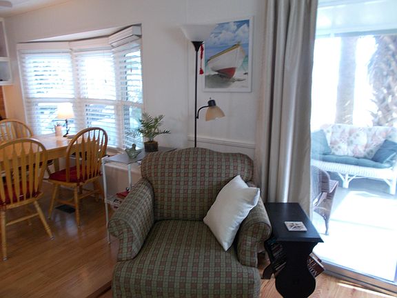 5th image of 922 Wren Cir