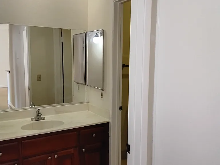 Wilshire Villa — Photo 29